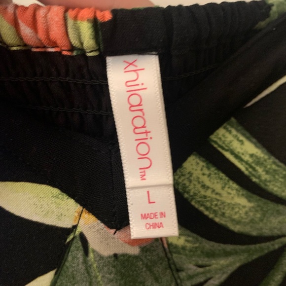 Tropical 🌴 jumpsuit! ✨ - Picture 4 of 4